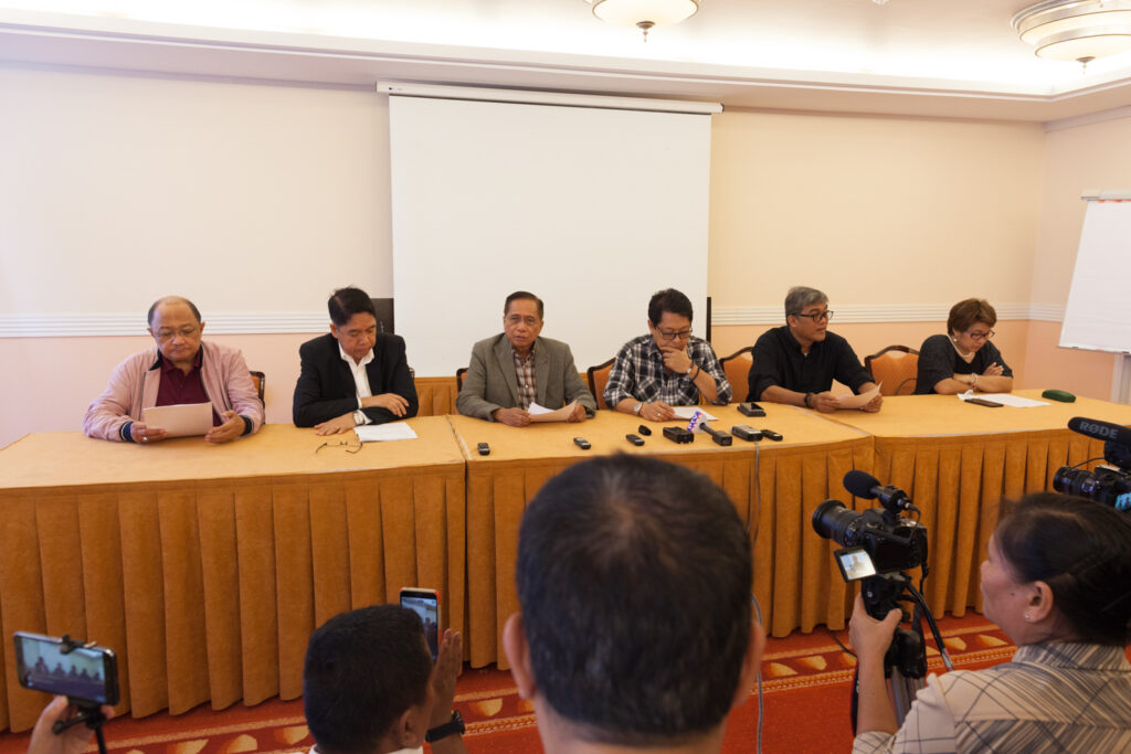 GRP panel holds press conference on May 27, 2017 to announce that they will not participate in the 5th round of peace talks with the NDFP. (Altermidya)